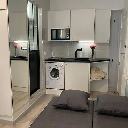 Apartment Charming Eiffel Tower