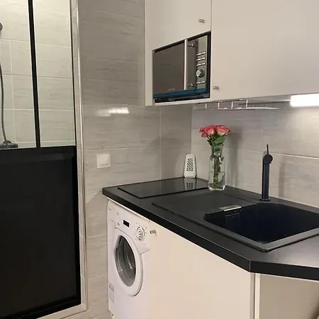 Charming Eiffel Tower * פריז